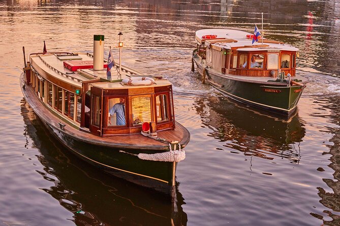 1 Hour Sight seeing Melbourne River Cruise on historic vessel - A Vintage 1924 Boat Makes the Yarra Feel Personal