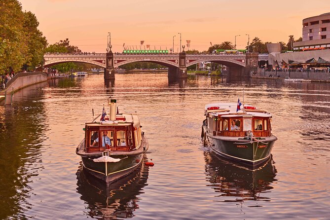 1 Hour Sight seeing Melbourne River Cruise on historic vessel - Upstream Segment: Historic Sights and Classic Melbourne Angles