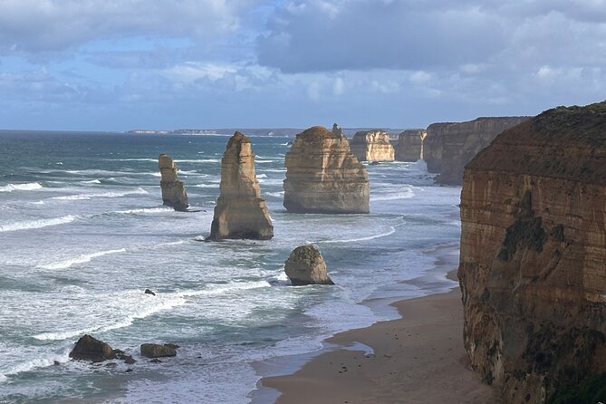 12 Apostles,Great Ocean Road Tour - hotel PICKUP & free entries - Port Campbell National Park and Mutton Bird Lookout viewpoints