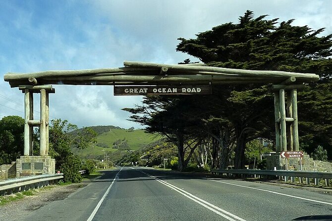 12 Apostles,Great Ocean Road Tour - hotel PICKUP & free entries - Pick-up, timing, and how to prep for the long day