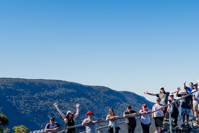 2-Day Great Ocean Road and Grampians Tour Roundtrip from Melbourne - What the guide experience can feel like (Al and Tim examples)