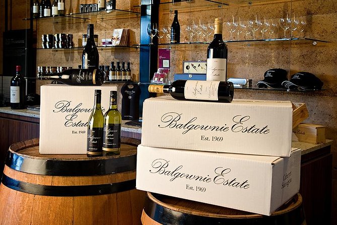 2-Day Yarra Valley Wine Tour with Luxury Vineyard Resort Stay - Day 1: From Melbourne to Greenstone, Then Balgownie’s Views and Cellar Door