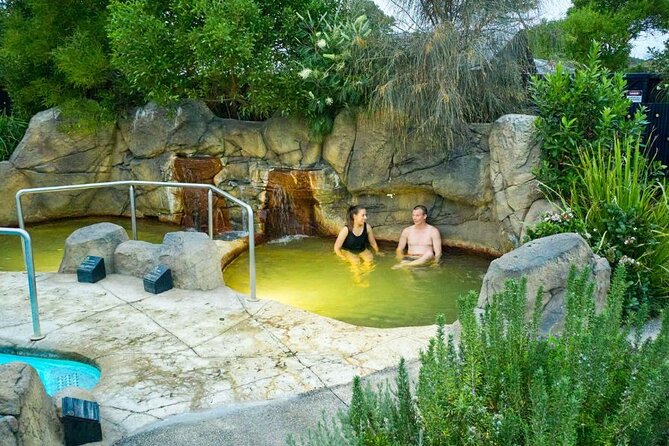 2-Hour Deep Blue Hot Springs in Warrnambool - Deep Blue Hot Springs in Warrnambool: how the 2 hours play out