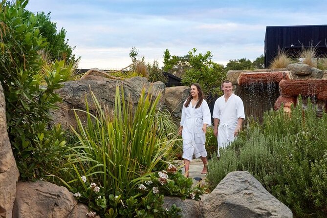 2-Hour Deep Blue Hot Springs in Warrnambool - What’s included in the $106 price (and what costs extra)