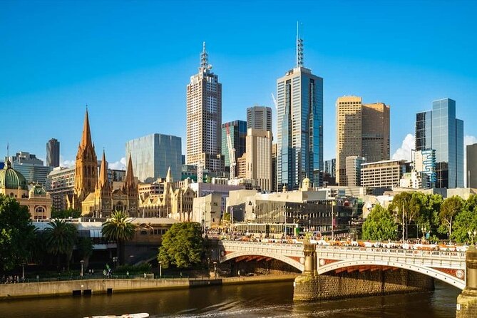 4 Hour Private Tour of Melbourne's Iconic Highlights with Guide - Parliament House and Bourke Street shopping energy