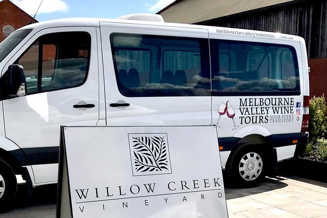 Chocolate and wine tasting tour in the Yarra Valley. - Transport and group size: small bus comfort without the stress