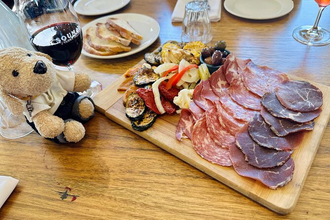 Epic Yarra Valley Wine Tour + Lunch, Chocolate & Gin/Beer Option - Lunch details that actually matter for your day