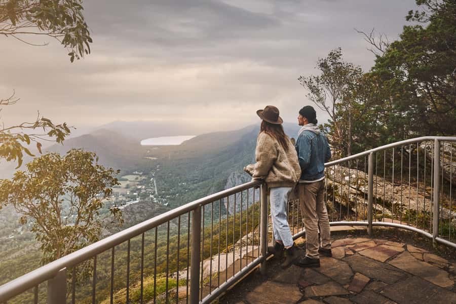 From Melbourne: Grampians National Park Small Group Tour - Halls Gap and the Mt Difficult Range: where the day starts feeling real