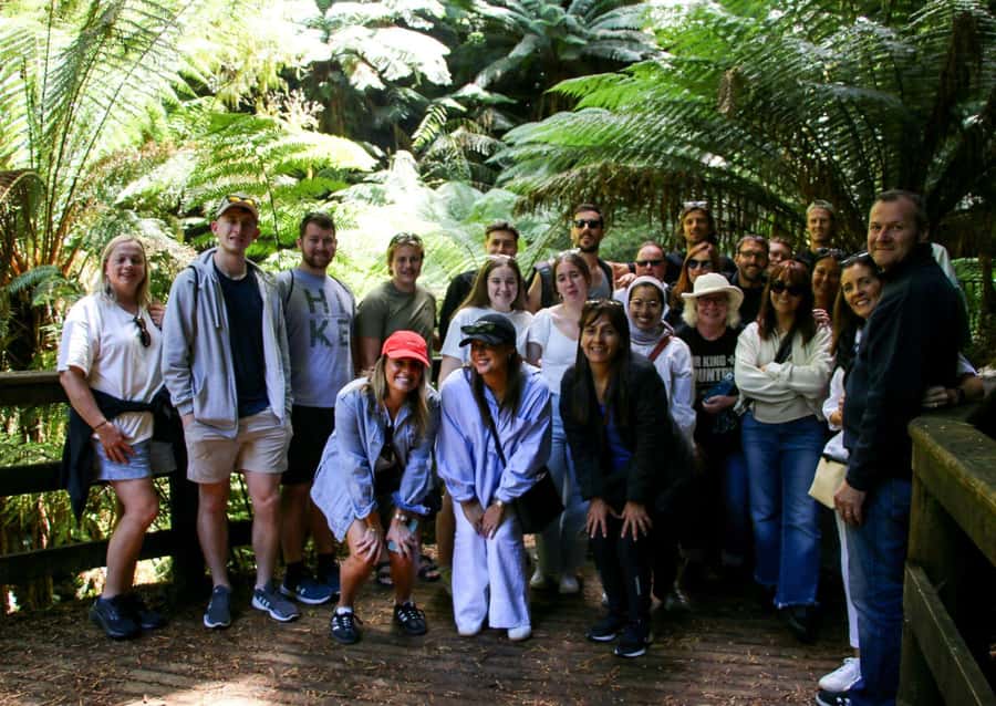 From Melbourne: Great Ocean Road & 12 Apostles Full-Day Tour - Memorial Arch and morning tea: the early photo stop you’ll remember