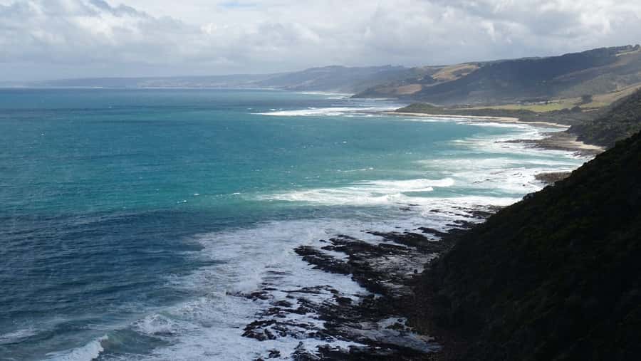 From Melbourne: Great Ocean Road, 12 Apostles, Wildlife Tour - Pole House, the Great Ocean Road sign, and quick culture breaks