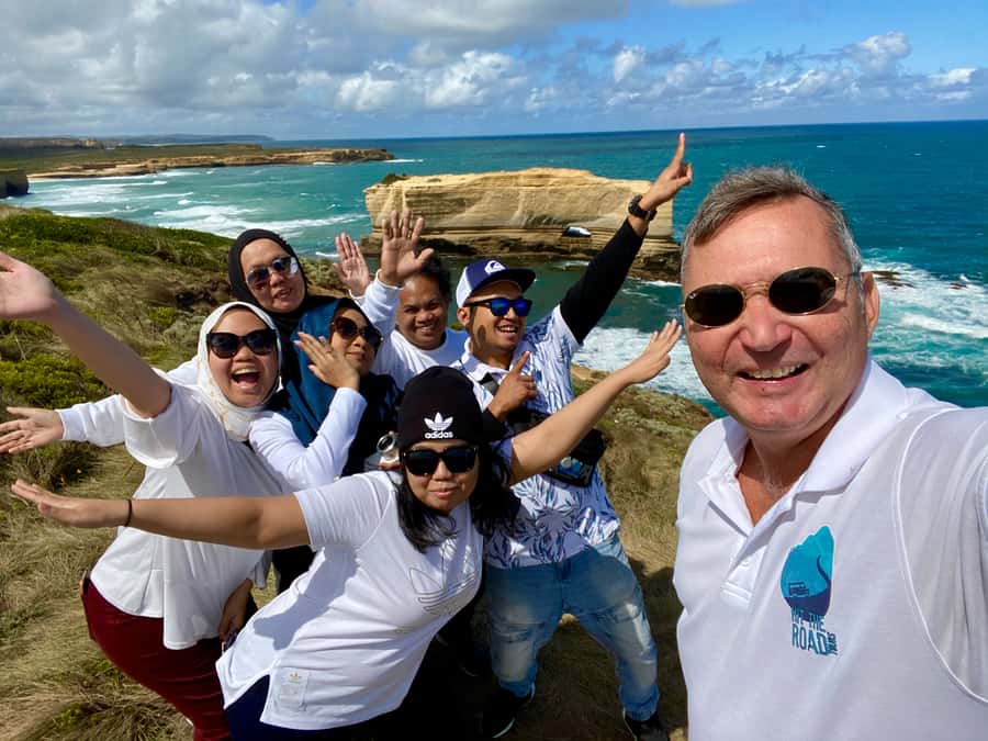 From Melbourne: Great Ocean Road Boutique Tour in Reverse - Why the reverse drive makes Great Ocean Road calmer