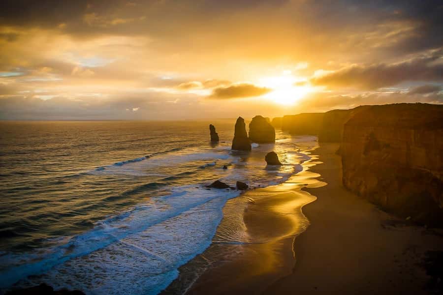 From Melbourne: Great Ocean Road Sunset Tour - Shipwreck Coast vibes and the road between stops