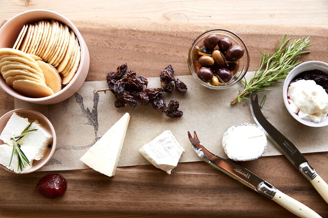 From Melbourne: Hop On Hop Off Mornington Peninsula - Where to fit wine tastings, BBQ, dairy, lavender, rum and beer