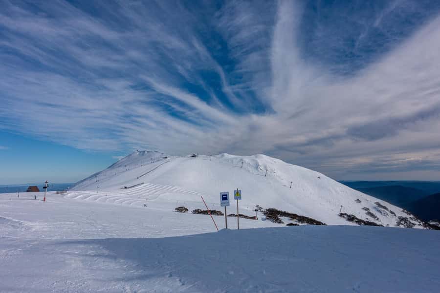 From Melbourne: Mt Buller Scenic Snow Getaway Day Tour - Gear, lifts, and choosing your effort level