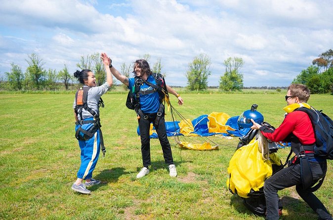 From Melbourne: Tandem Skydive over Great Ocean Road - Under canopy steering: what you control (and what you don’t)