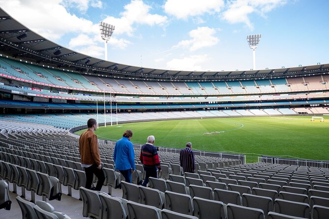 Full-Day Sports and Beer Tour of Melbourne with Lunch - Melbourne Sports and Aquatic Centre to Melbourne Park: Big-Venue Education on the Move
