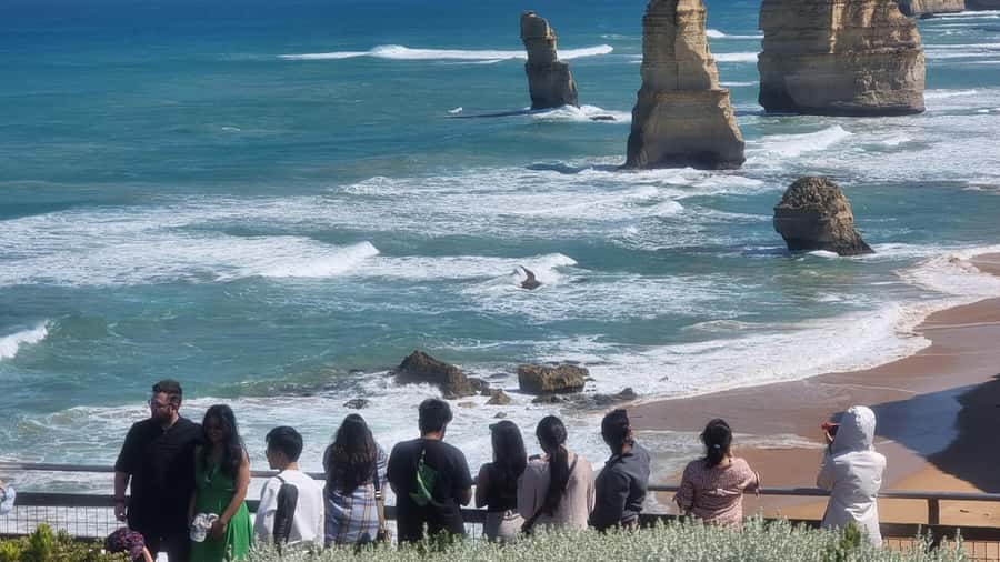 Great Ocean Road Lux Tour Max 11 Hotel Pickup - Comfort and Pace: How This 11.5-Hour Day Stays Manageable