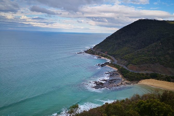 Great Ocean Road Medium Size Group Tour - Guides with personality: Herb and Fred’s style and why it matters