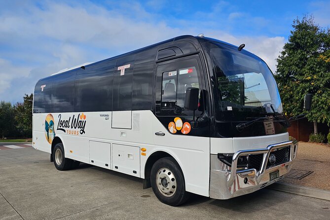 Great Ocean Road Small Group Tour with Dingos, Sparkling & Lunch - Twelve Apostles viewing time: Gibson Steps and the sparkling moment