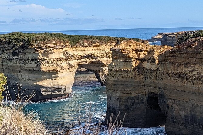 Great Ocean Road Tour Reverse –SML GRP-DLUX Mini Bus Hotel Pickup - Reverse Route: Why starting at the Twelve Apostles matters