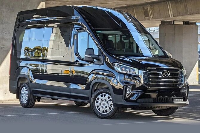 Great Ocean Road Tour Reverse –SML GRP-DLUX Mini Bus Hotel Pickup - Razorback and Port Campbell National Park: stretch of rugged coastline