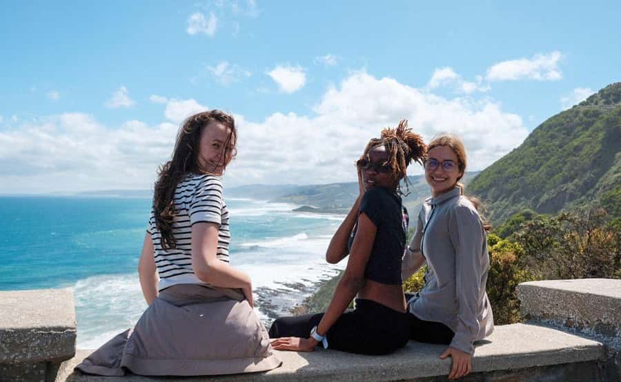 Great Ocean Road Tour w/ Deluxe Minibus & Top-Rated Guide - Gibson Steps and Loch Ard Gorge: two stops, one cliff story