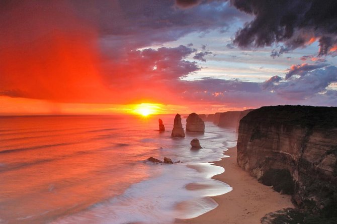 Great Ocean Road Tour with Instagram Sunset views of 12 Apostles - Coach Comfort and Group Size (Max 38) for a Long Day