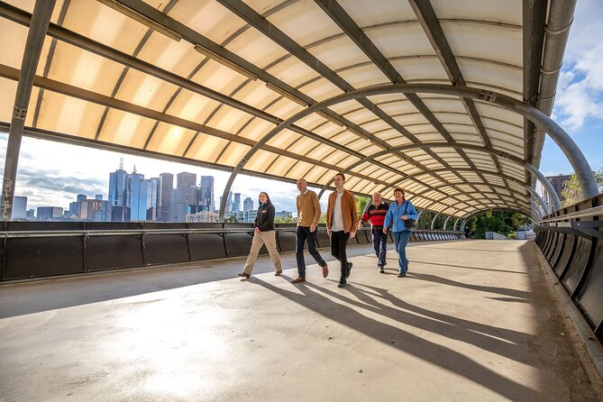 Half-Day Sports Lovers Bus Tour of Melbourne with MCG Tour - Lunch With a Drink: A Real Time Saver (and Sometimes the Best Part)