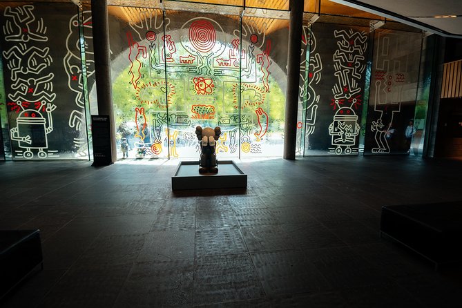 Highlights & Hidden Gems With Locals: Best of Melbourne Private Tour - Shopping, Arcades, and City Core: Block Arcade and Bourke Street Mall