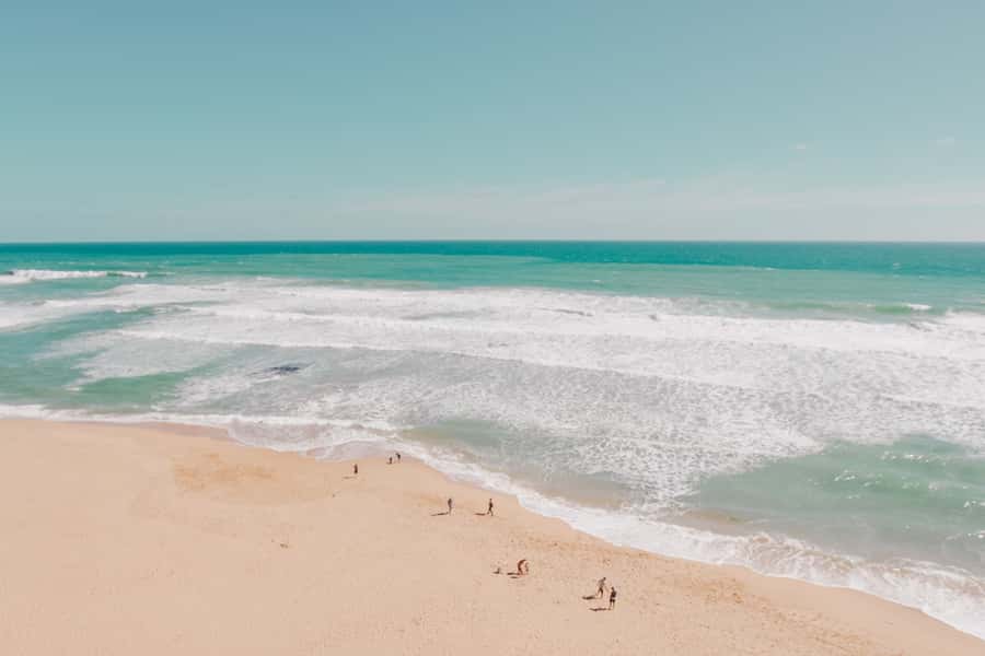 Melbourne: 12 Apostles, Otways & Great Ocean Road Day Tour - Lorne and Apollo Bay: town time without losing the day