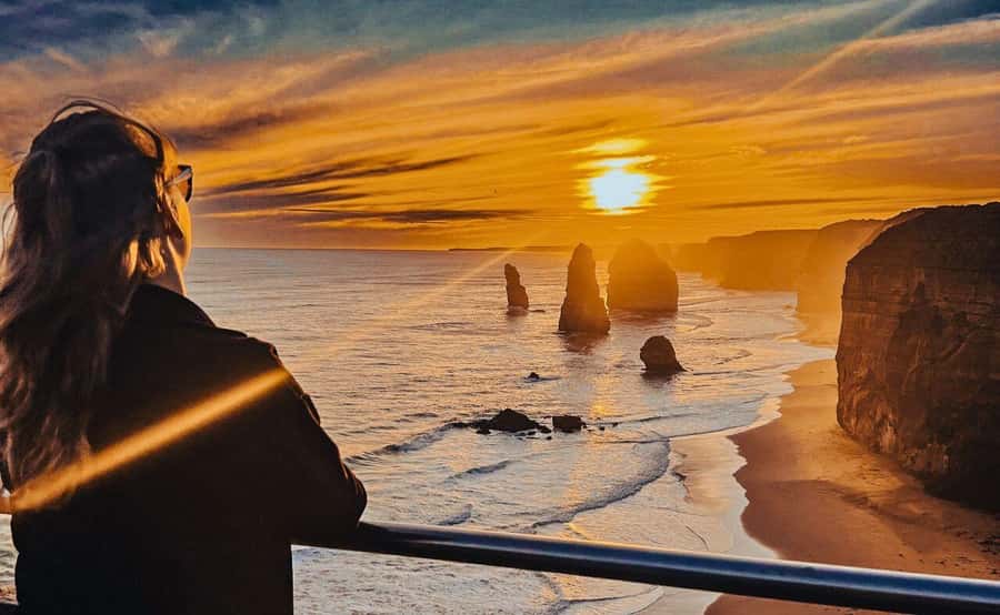 Melbourne: 12 Apostles Sunset Tour - Less Crowds - Anglesea to the Great Ocean Road Memorial Arch: a smooth start
