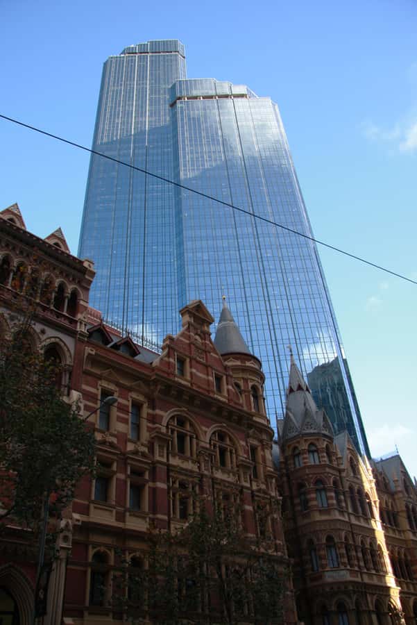 Melbourne 3-Hour Small Group Tour with Beach Boxes - Docklands and Albert Park Lake: City Planning With a Side of Sport