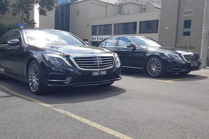 Melbourne Airport Arrival Or Departure Luxury Car Transfers - Drivers and Communication: The Part You Can Feel Immediately
