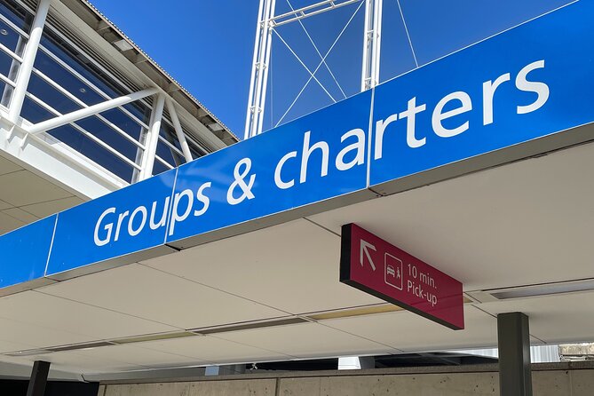 Melbourne Airport to City/CBD Private transfers 4 or more - Inside the Ride: Wi‑Fi, Air-Conditioning, and Luggage-Friendly Comfort