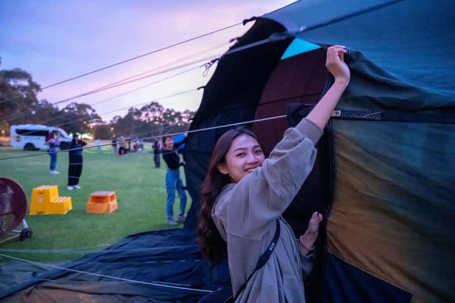 Melbourne: Balloon Flight at Sunrise - Sunrise hot air ballooning in Melbourne: what you’re really buying