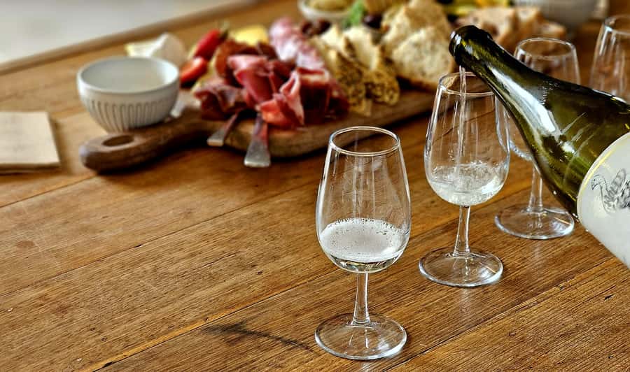 Melbourne: Boutique Phillip Island Wine, Dine & Penguin Tour - Phillip Island Winery: where the lunch turns this from a sightseeing day into a food-and-wine day