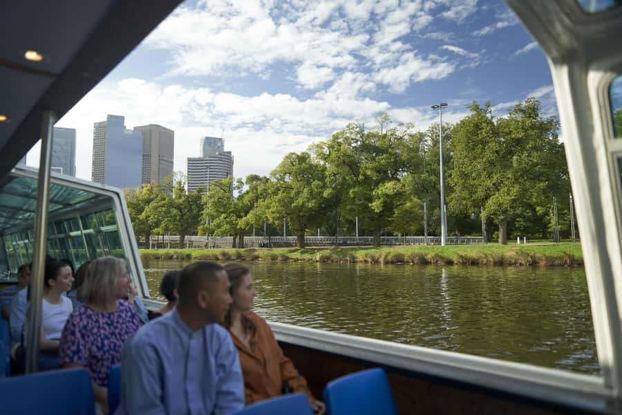 Melbourne City Cruise with Tea, Coffee, and Commentary - Live Commentary That Helps You Read Melbourne as You Cruise