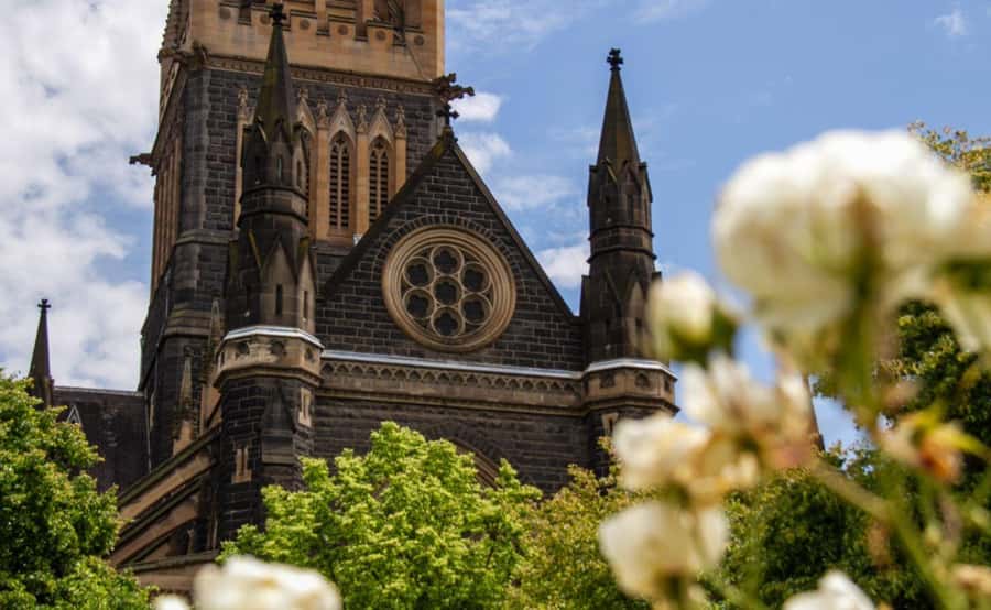 Melbourne: City Highlights Group Tour by Bus - The arts-and-monuments drive: Federation Square area as a visual anchor