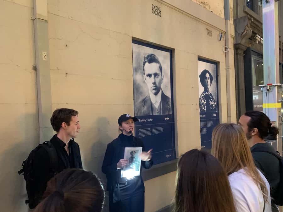 Melbourne: City Highlights Guided Walking Crime Tour - Finding Dark Stories at Russell and Victoria