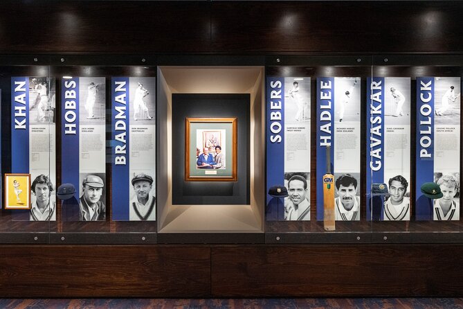 Melbourne Cricket Ground (MCG) Tour - The Big Draw: The MCG Long Room and Club Prestige Up Close