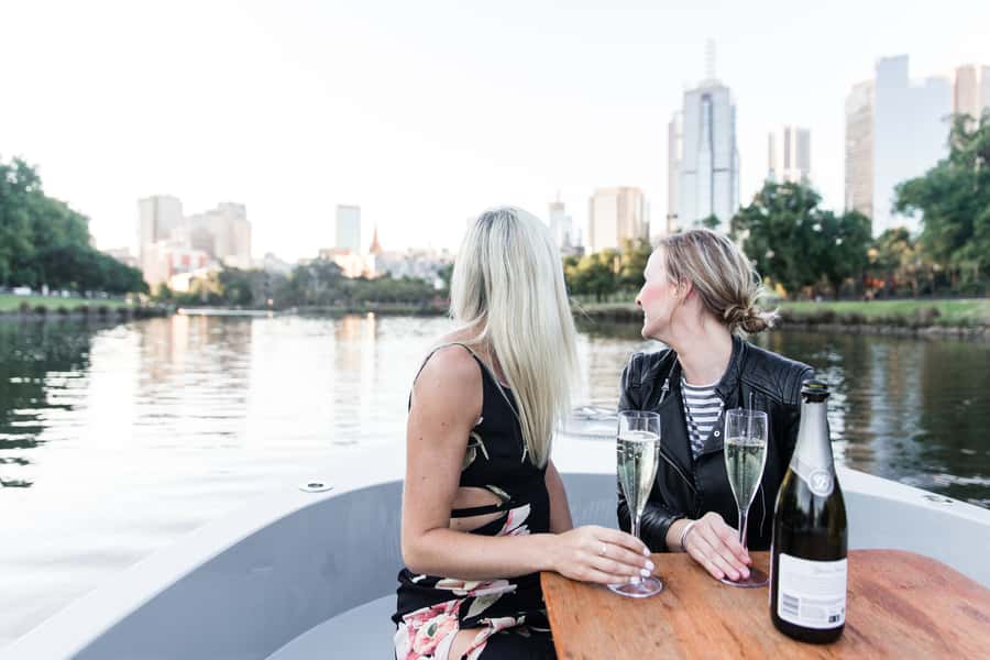 Melbourne: Electric Picnic Boat Rental on the Yarra River - Being Your Own Captain on the Yarra River