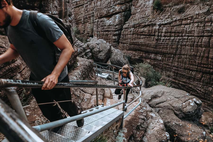 Melbourne: Grampians Day Tour - Refueling Break: Snacks Included, Lunch Not Included