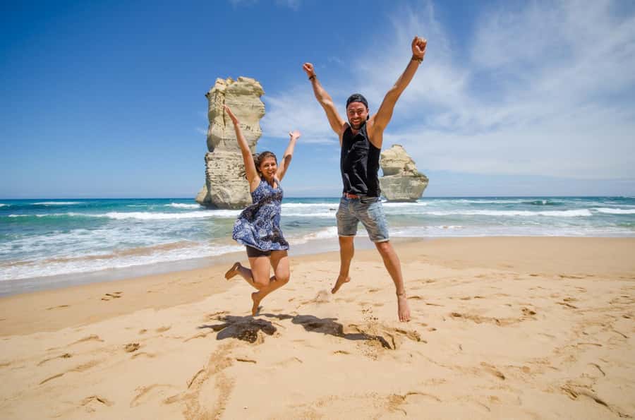Melbourne: Great Ocean Road, 12 Apostles & Rainforest Tour - Starting at 7:35 AM: Immigration Museum to set the pace