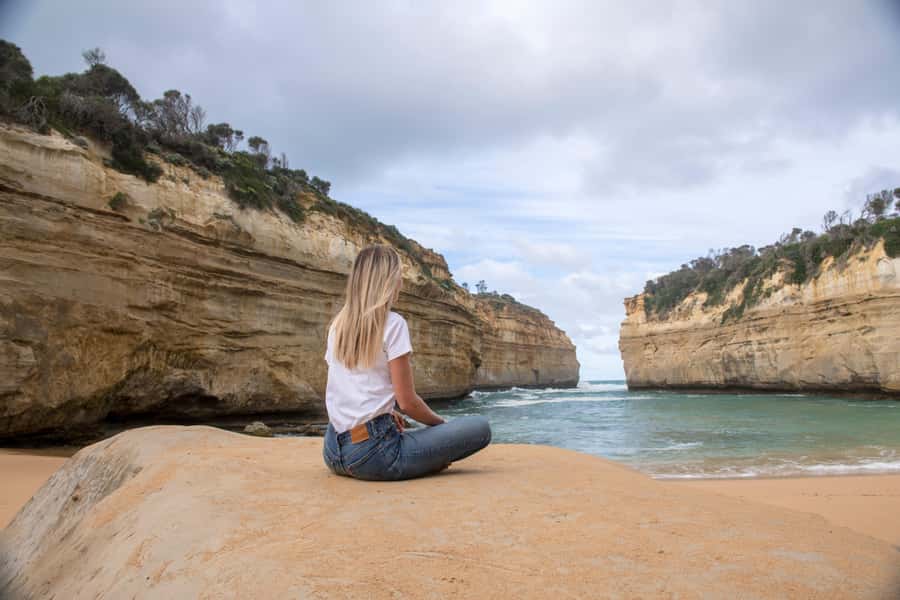 Melbourne: Great Ocean Road, 12 Apostles & Rainforest Tour - Apollo Bay: where to eat lunch on your own terms