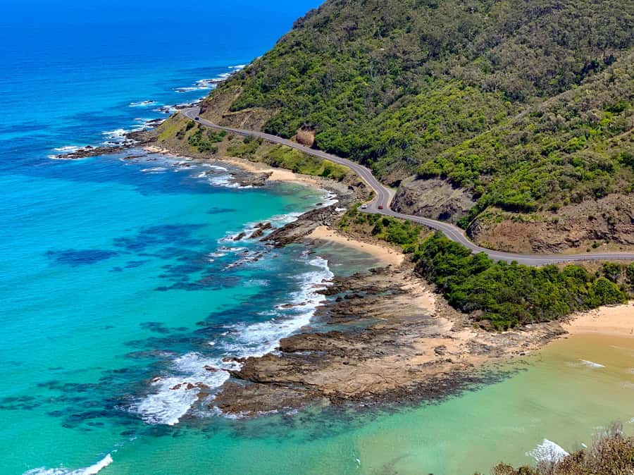 Melbourne: Great Ocean Road Extended–Top Stops&London Bridge - Lorne and Cumberland River: the coast views you can actually enjoy