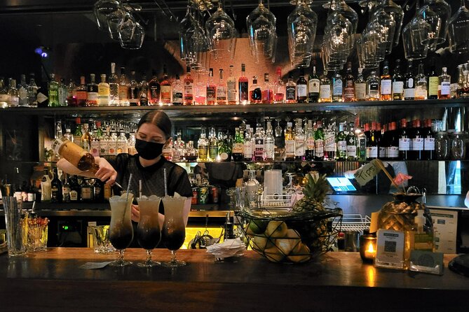 Melbourne: Hidden Bar and Cocktail Tour - First Stop: Unmarked Doors and Secret Passwords