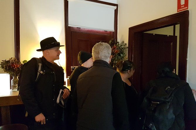 Melbourne Historical Walking Tour: Crime, Gangsters & Lolly Shops - Squizzy Taylor, Little Lon, and the Power of a Good Story