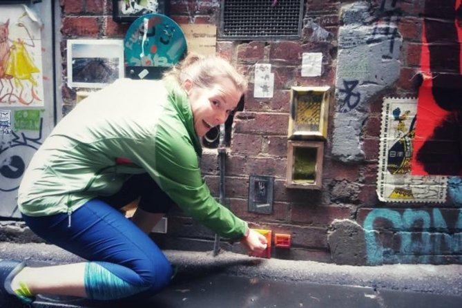 Melbourne Laneways Discovery Running Tour - Chinatown running route: sights, smells, and short storytelling