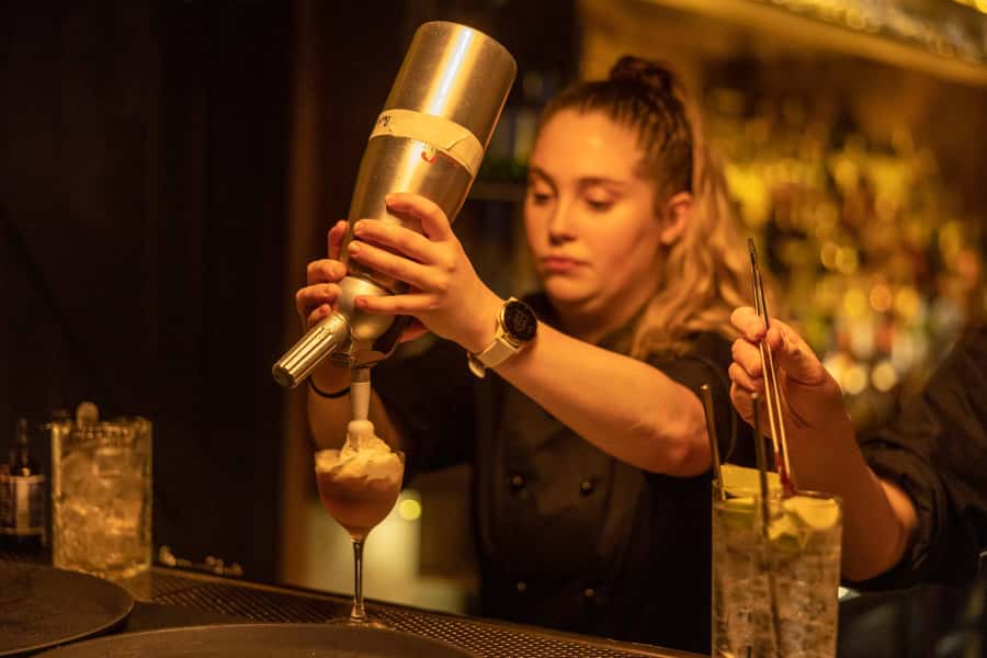 Melbourne: Local Laneway Bars and Their Stories - What This Melbourne Laneway Bar Tour Really Is