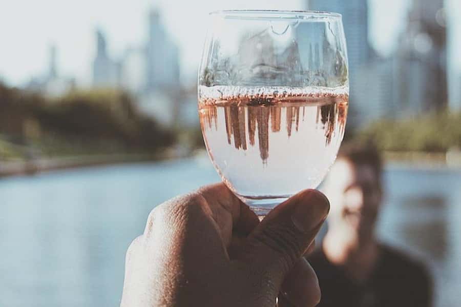 Melbourne: Luxury Sunset Cruise on Yarra River - Why this Yarra River sunset cruise feels like a shortcut to the good stuff
